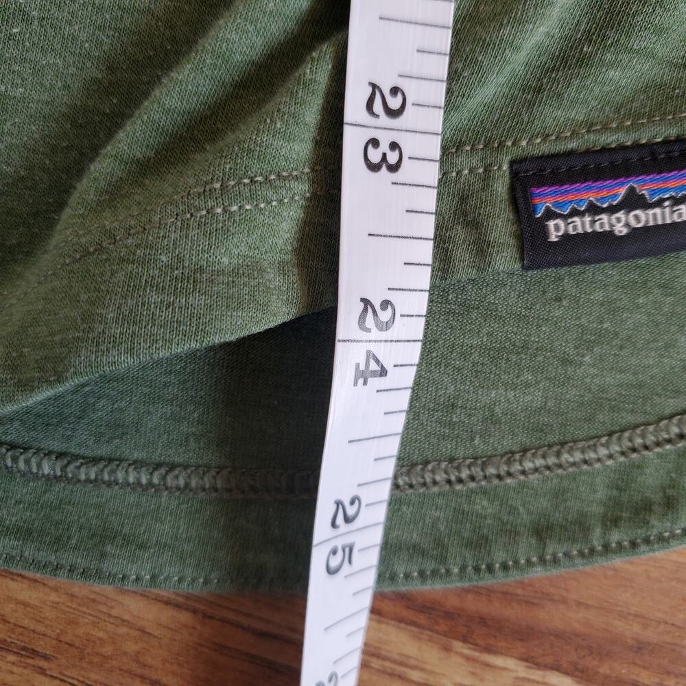 Patagonia Long Sleeve Tee Size Large Olive Green - Picture 7 of 7